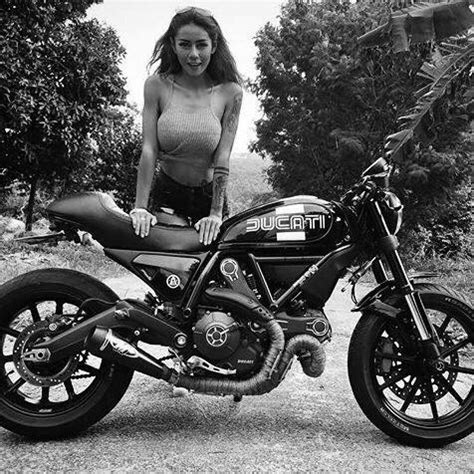 motorcycle women naked